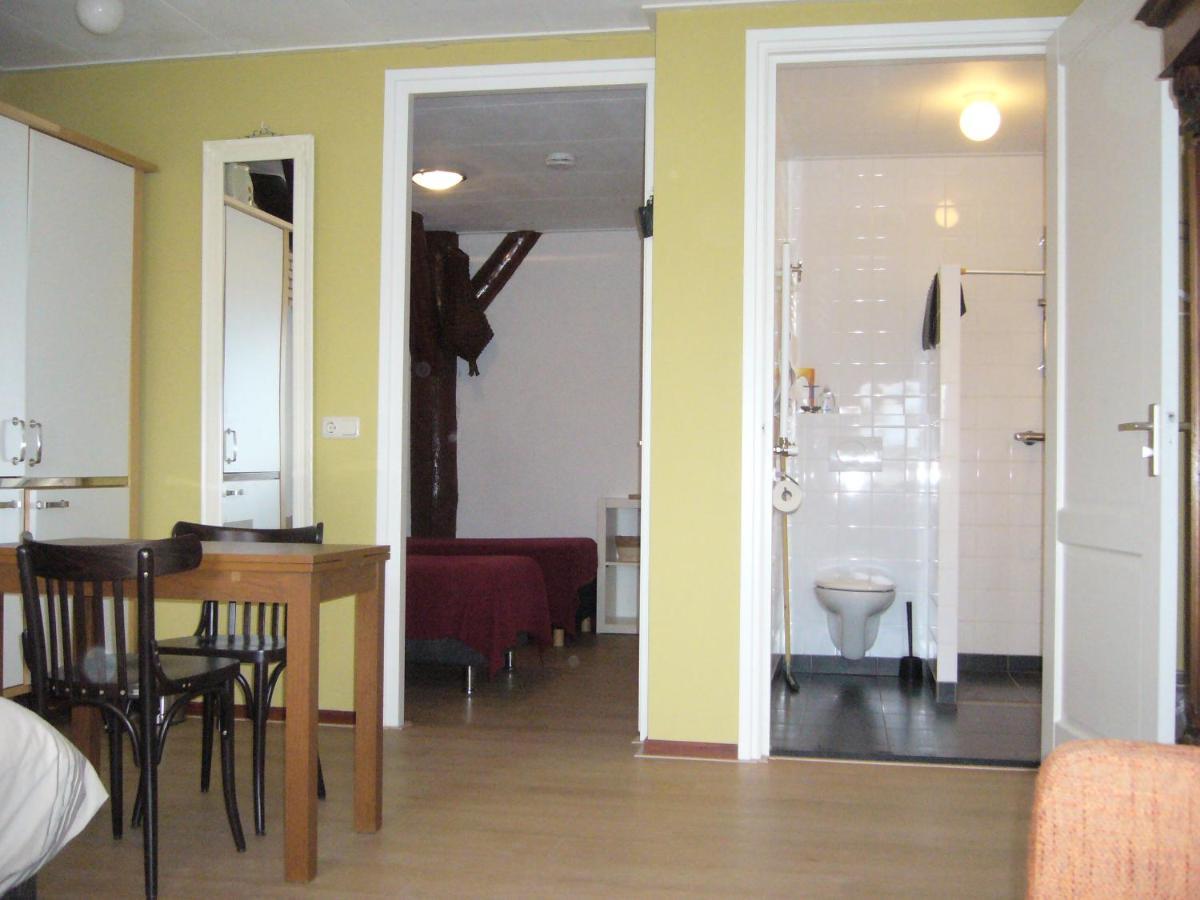 De Stjelp Pleats Bed & Breakfast Lemmer Exterior foto